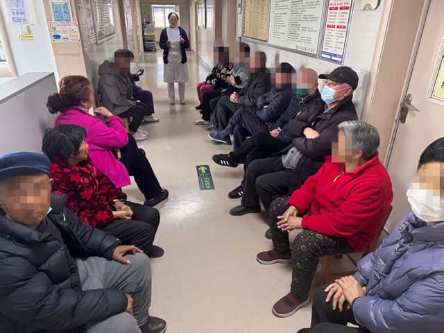 驻马店市第二中医院举办心脑血管疾病防治与艾灸养生专题讲座