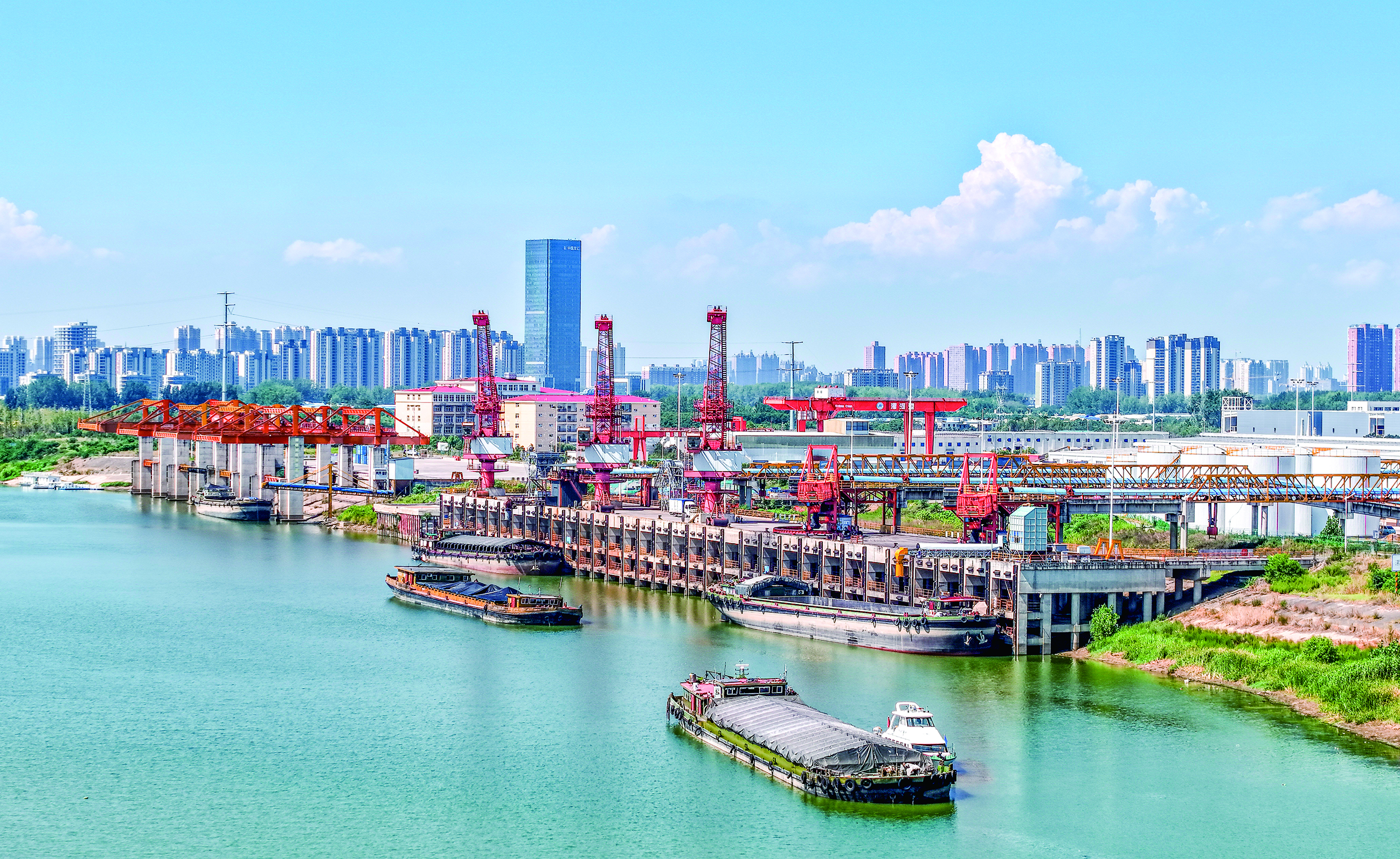 潮涌江河阔 风劲千帆悬——触摸河南高质量发展一线的春天脉动