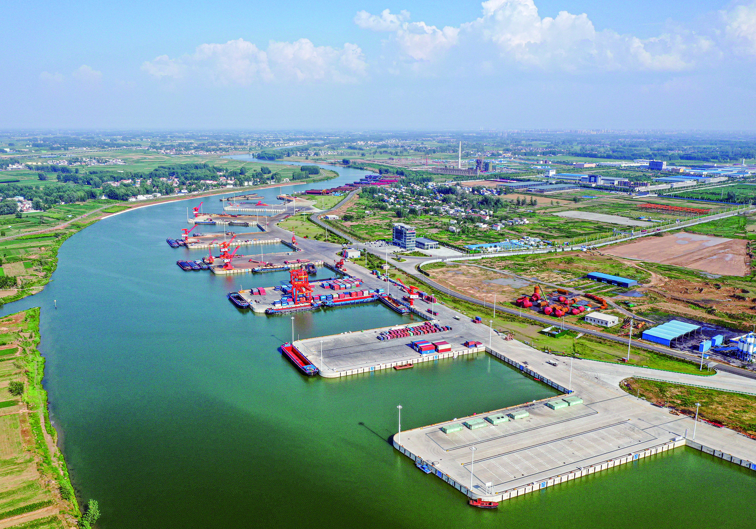 潮涌江河阔 风劲千帆悬——触摸河南高质量发展一线的春天脉动