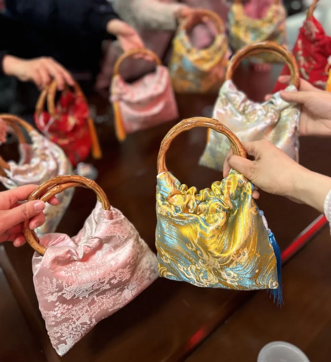 竹韵芳华 雅悦女神 | 驻马店市博物馆国风竹节包手作体验活动温暖落幕