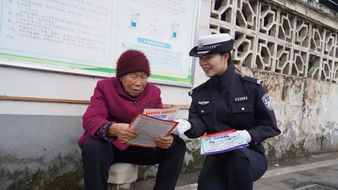 正阳县公安局开展庆祝“三八”妇女节系列活动