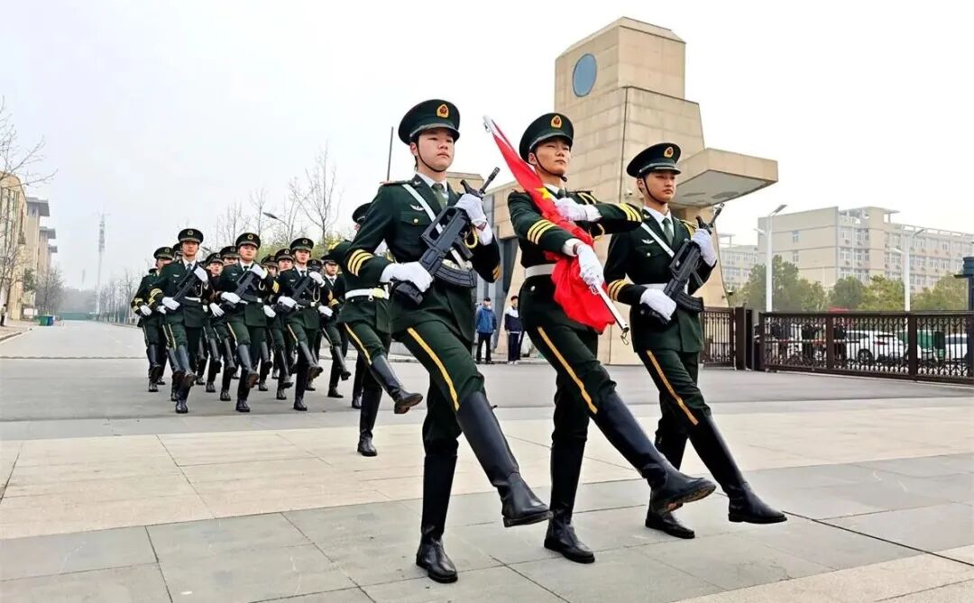 河南省驻马店财经学校举行2026年春季学期第一次升旗仪式