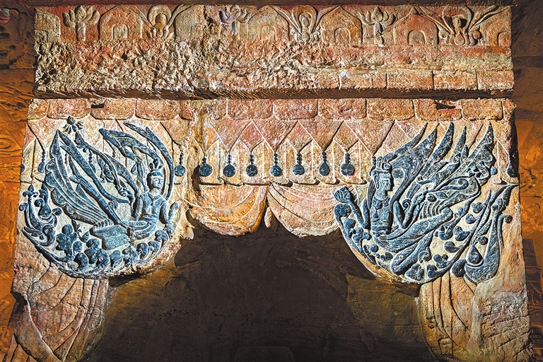 一窟藏尽千年史