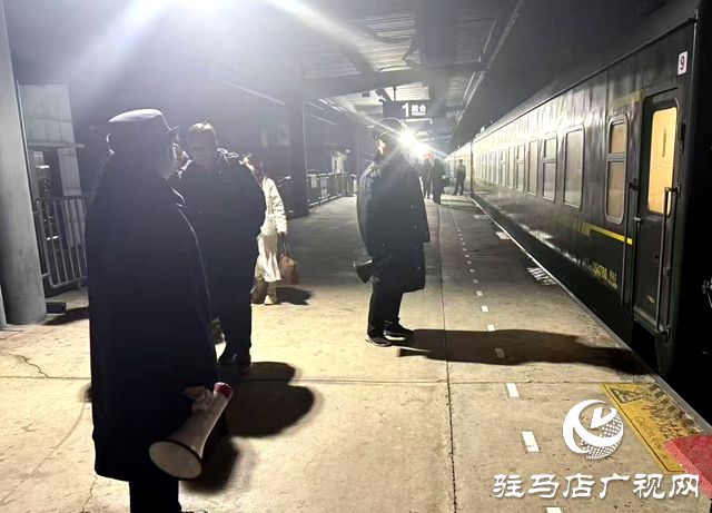 “铁路夫妻”冯爽刘炎：错峰相见难圆小家梦 并肩作战守护万家灯