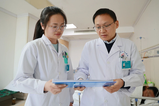 李大威：在消化道方寸之间，为生命点燃希望之光