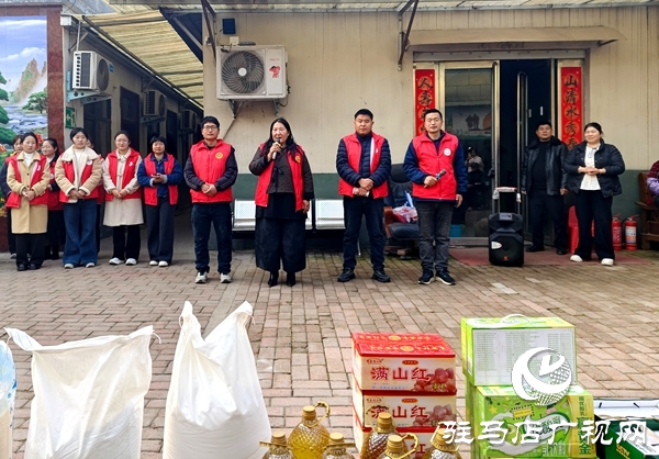平舆县身边好人协会开展学雷锋志愿服务情暖敬老院