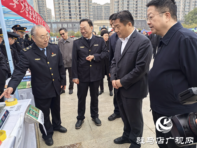  开发区市场监督管理分局开展3.15消费日宣传活动