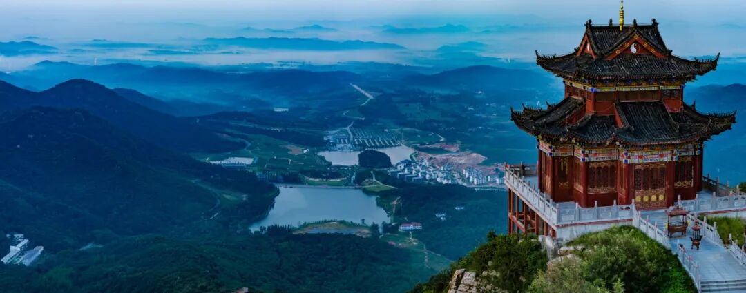 诗意天中 | 登山赏花观云，赏春光无限...