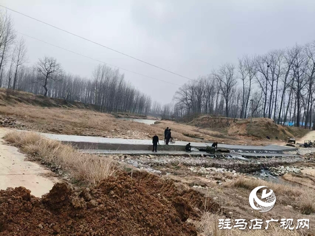泌阳县付庄乡：办实事解民忧 马洼村漫水桥圆群众多年期盼