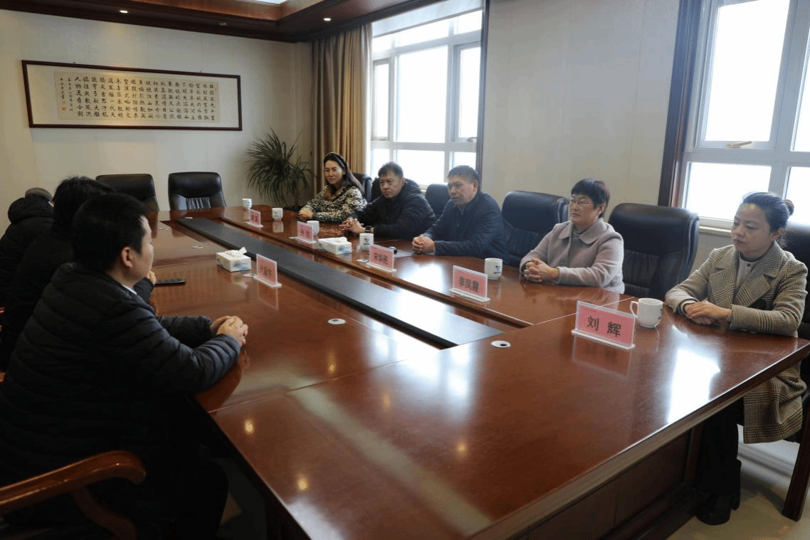 驻马店职业技术学院校长宋华民、副校长李凤霞带队开展“访企拓岗”专项行动