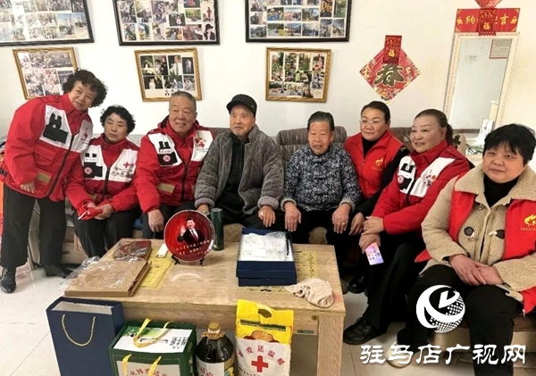 平舆县星火志愿者协会：情暖老兵心 薪火永相传