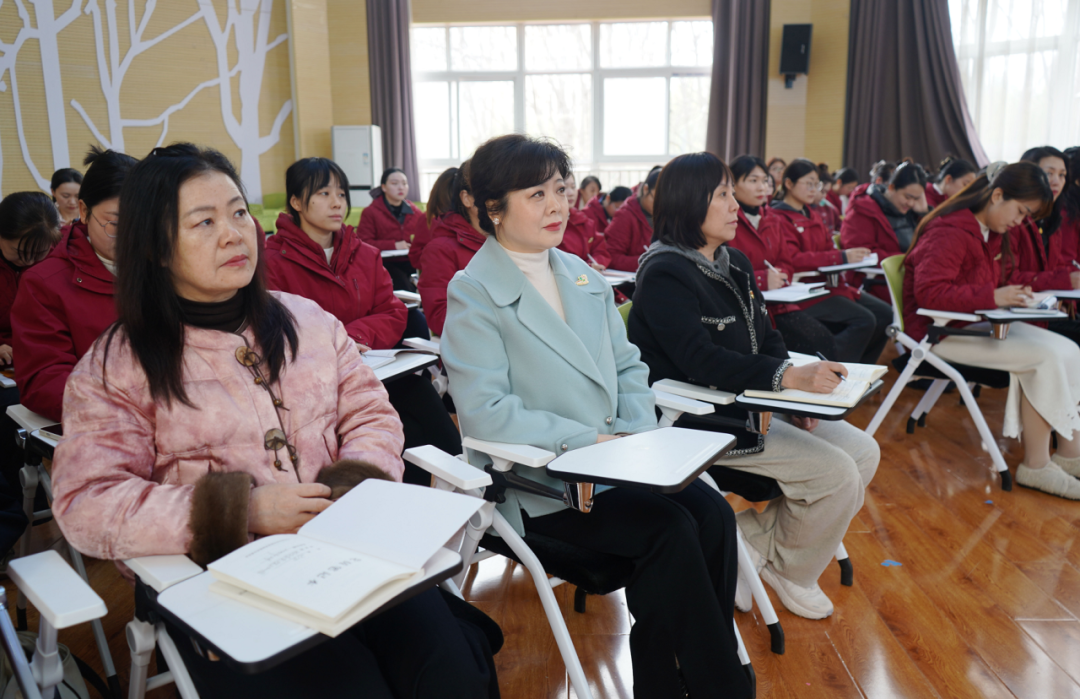 驻马店市实验幼儿园开展2026年春季开学“第一堂法治课”专题讲座
