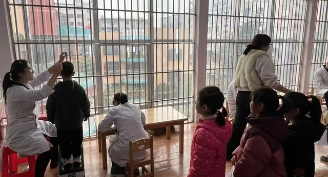 护航幼苗成长 筑牢健康根基——新华社区卫生服务中心走进辖区幼儿园开展学龄前儿童健康体检