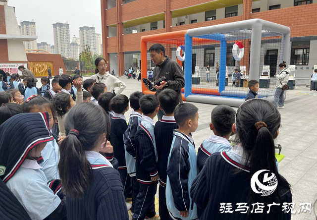 河南省科技馆“i科普”志愿服务走进驻马店校园 点亮青少年科学梦想