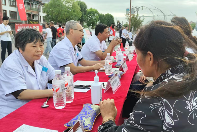 徐驰医生：中医辨证调糖友神经病变，经典古方破解手脚麻痛