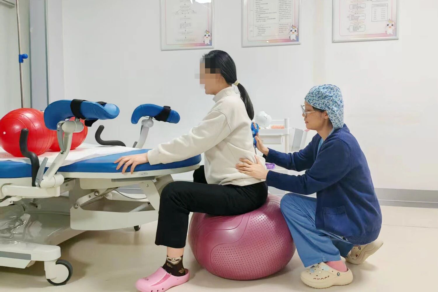 准备生孩子的孕妈看过来！产房里的“专属闺蜜”——揭秘导乐分娩