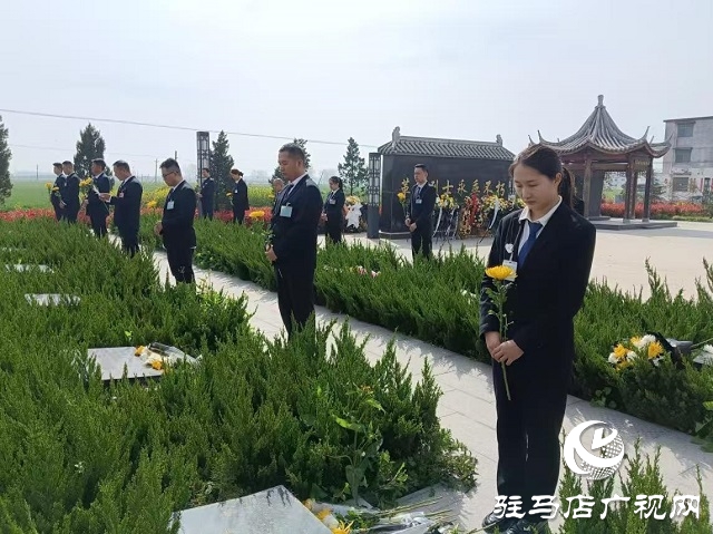 新蔡县公交公司：清明祭英烈  赓续红色血脉