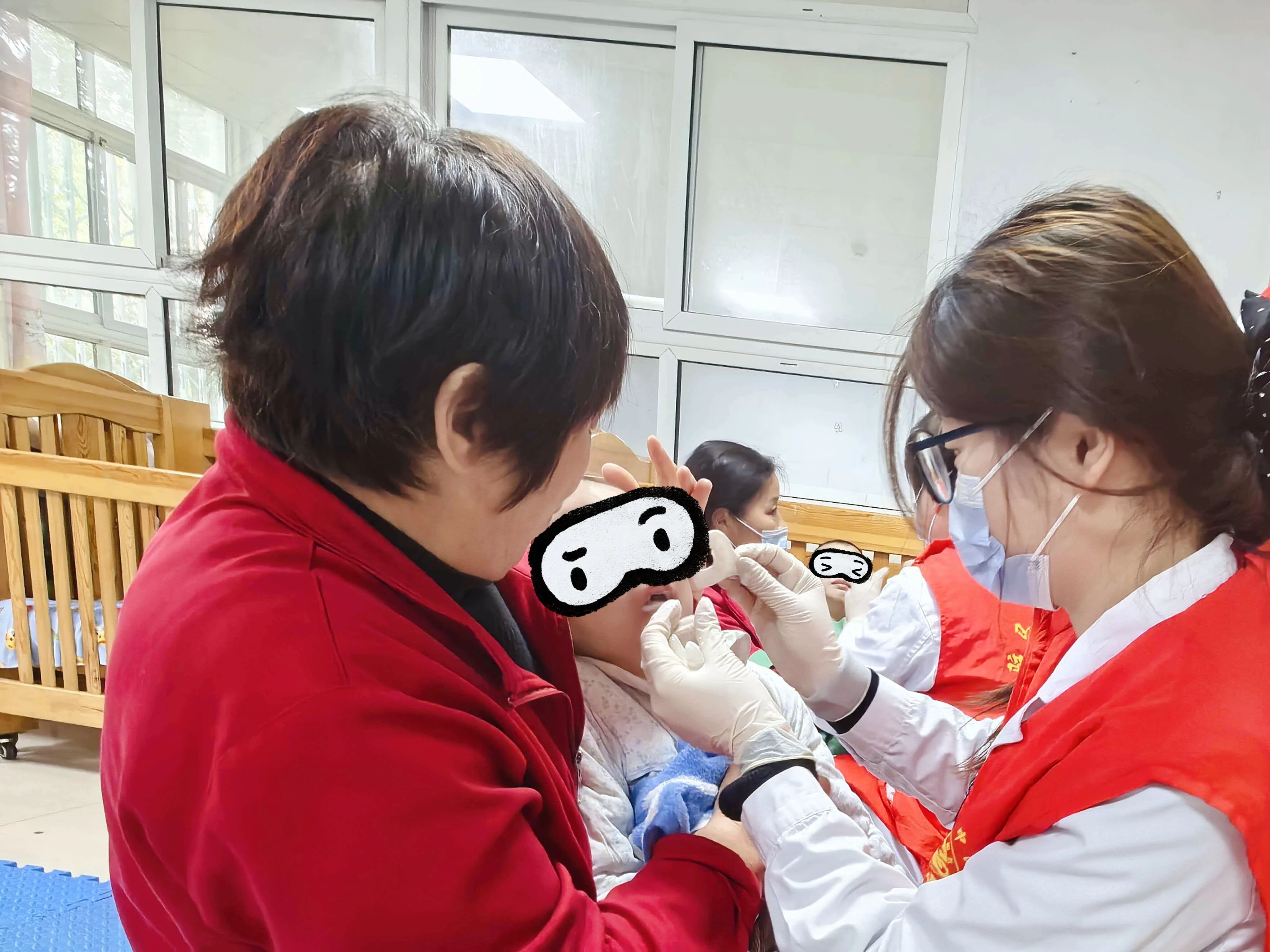 以爱为桥 守护童心&mdash;&mdash;驻马店市中医院到儿童福利院开展义诊活动