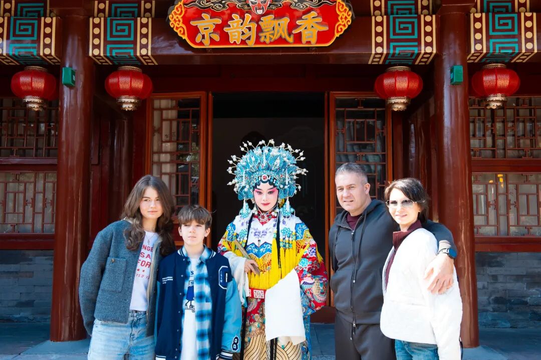 这家36岁的景区，靠什么圈粉Z世代？