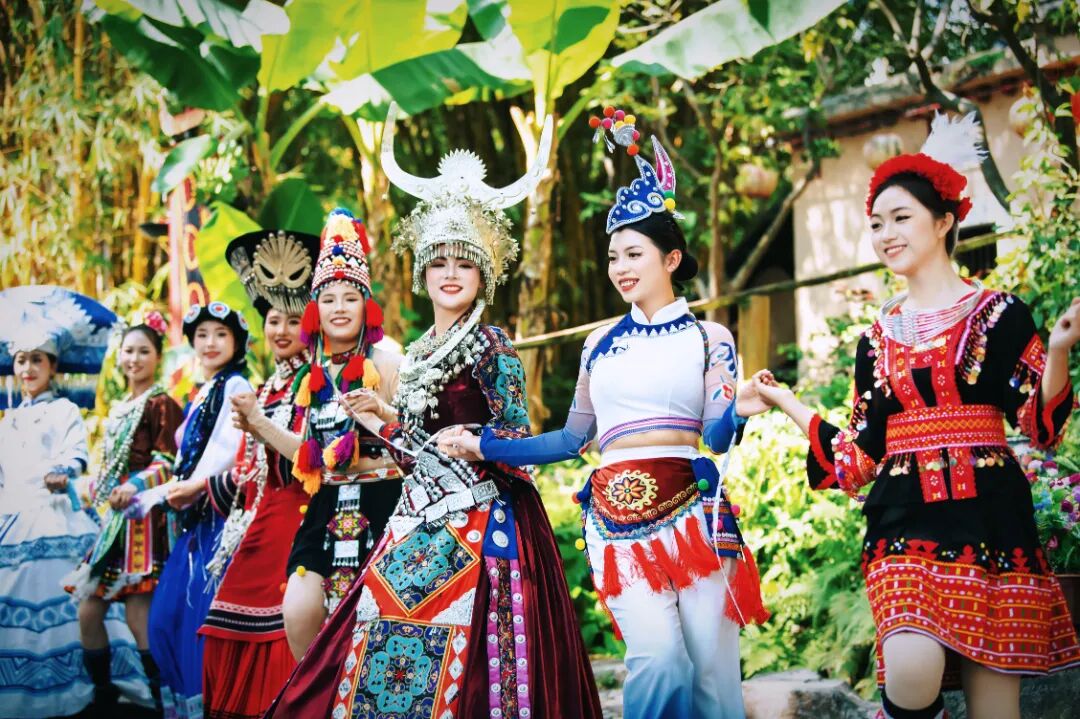 这家36岁的景区，靠什么圈粉Z世代？