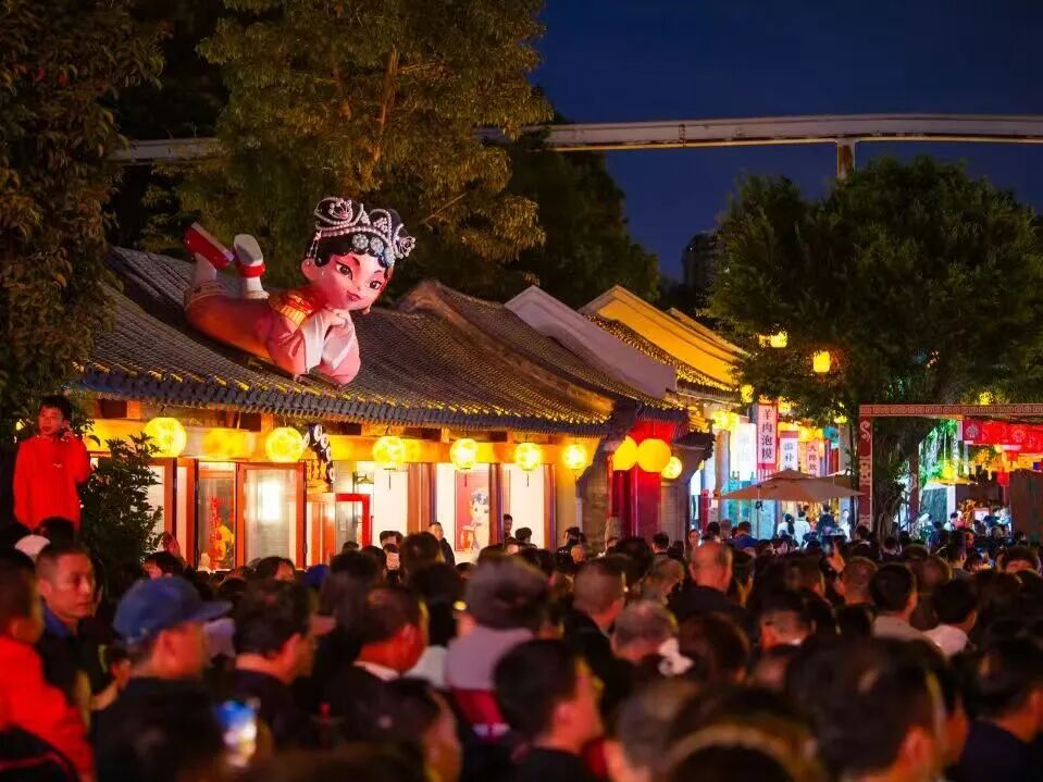 这家36岁的景区，靠什么圈粉Z世代？