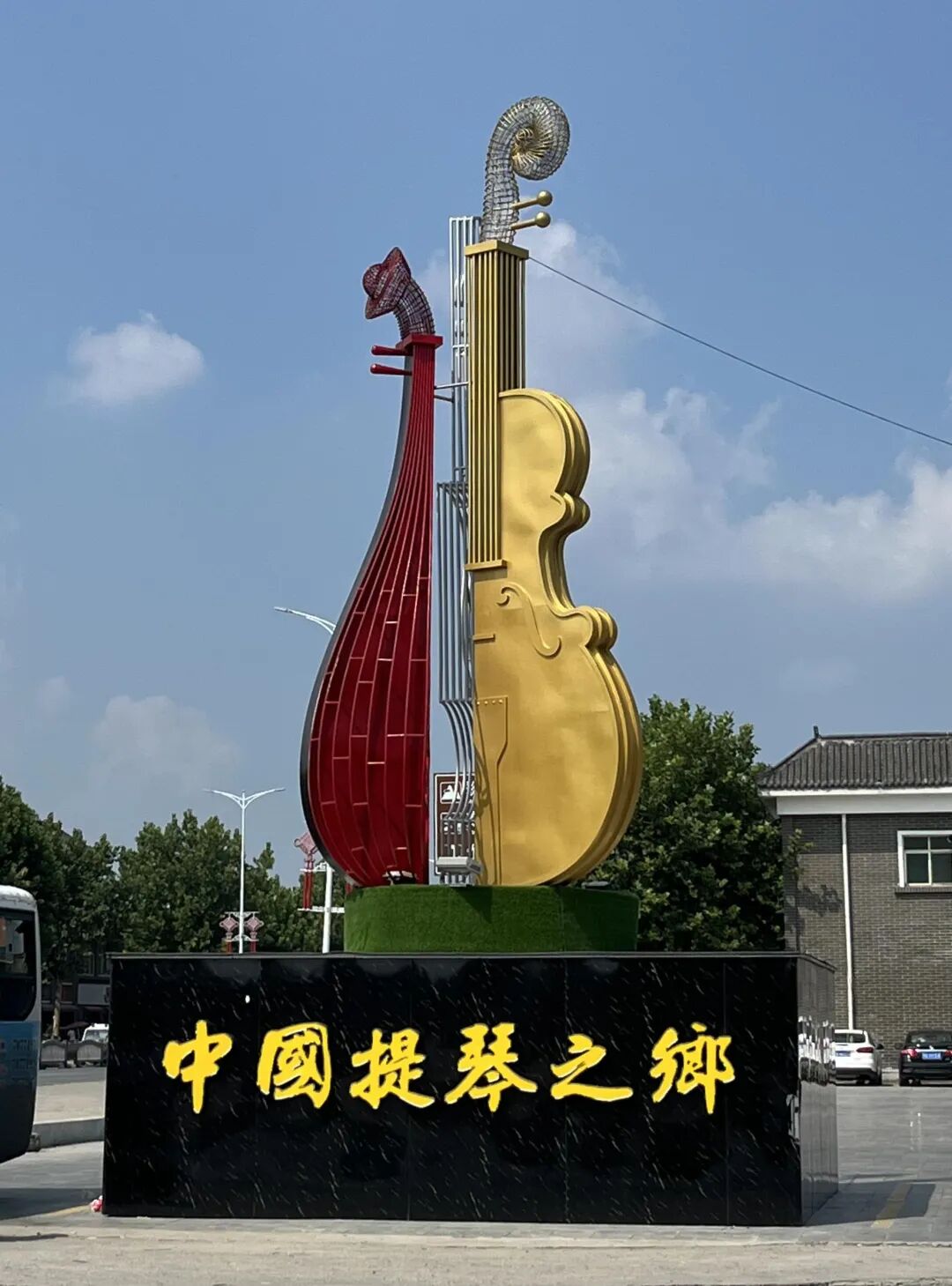 用骑行的方式，打开驻马店的春天